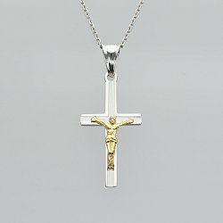 Krzyżyk srebrny
złocony z Jezusem