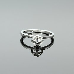 Pierścionek srebrny
z cyrkonią